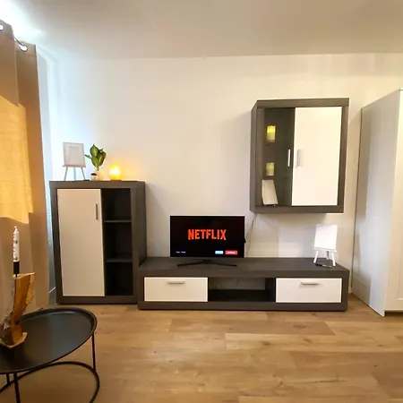 Schoelerberg Apartment Mit Tiefgaragenparkplatz Und Kingsize-Bett Osnabrück Exterior foto